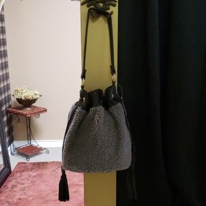 Fleece drawstring purse